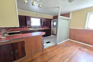 908 S Market St, Galion, OH 44833 - Photo 11