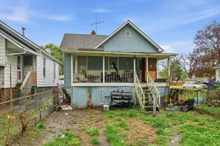 113 15th St NW, Barberton, OH 44203 - Photo 1