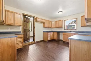 302 N Main St, Nevada, OH 44849 - Photo 9