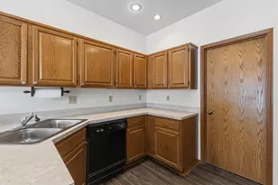 7756 Redman Ln, Reynoldsburg, OH 43068 - Photo 15