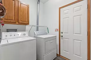 7756 Redman Ln, Reynoldsburg, OH 43068 - Photo 19