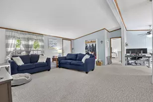 1100 Thornwood Dr SW, Heath, OH 43056 - Photo 13