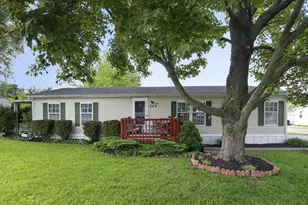 1100 Thornwood Dr SW, Heath, OH 43056 - Photo 1