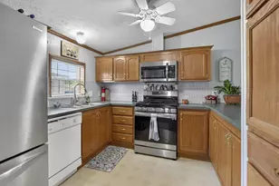 1100 Thornwood Dr SW, Heath, OH 43056 - Photo 15