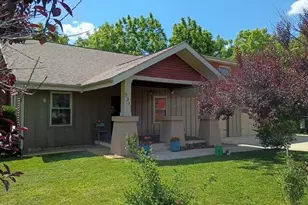531 N Main St, Sugar Grove, OH 43155 - Photo 1