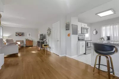 296 E Stanton Avenue, Columbus, OH 43214 - Photo 7