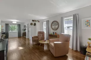 296 E Stanton Ave, Columbus, OH 43214 - Photo 9