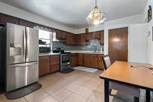 6401 Peardale Rd E, Columbus, OH 43229 - Photo 19