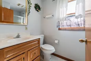 6401 Peardale Rd E, Columbus, OH 43229 - Photo 25