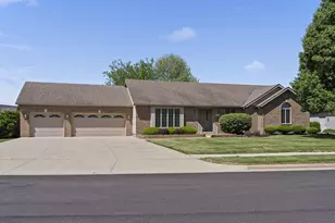 525 Burdick Dr, Washington Court House, OH 43160 - Photo 1