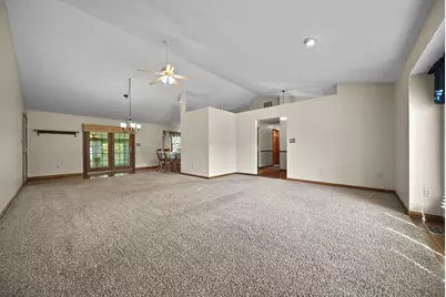 525 Burdick Drive, Washington Court House, OH 43160 - Photo 7