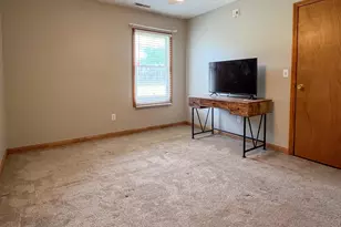 2790 Millrace Dr, Columbus, OH 43207 - Photo 19