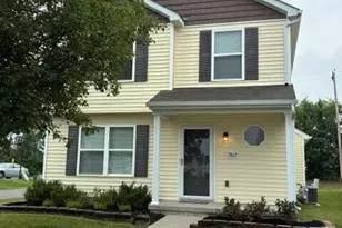 7802 Freesia St, Blacklick, OH 43004 - Photo 1