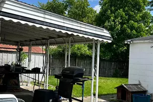 3286 Hilock Pl, Columbus, OH 43207 - Photo 11