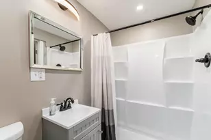 1385 Hackworth St, Columbus, OH 43207 - Photo 33