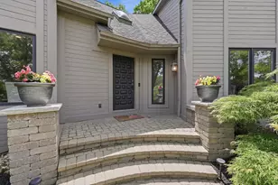 8573 Crail Ct, Dublin, OH 43017 - Photo 3