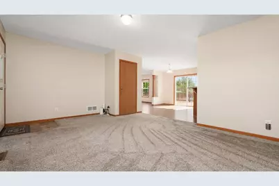4780 Huggins Road, Zanesville, OH 43701 - Photo 15