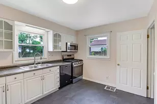 2734 Wellesley Rd, Columbus, OH 43209 - Photo 15