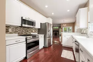 995 Bushwood Ln, Columbus, OH 43235 - Photo 7