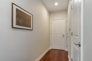 250 Daniel Burnham Square, Columbus, OH 43215 - Photo 5