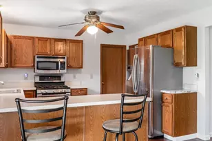 2148 Dunkeld Dr, Grove City, OH 43123 - Photo 7
