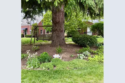319 Bachtel Street SE, North Canton, OH 44720 - Photo 3