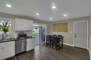 2433 Yates Ave, Grove City, OH 43123 - Photo 7