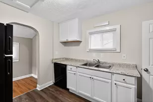 1389 Genessee Ave, Columbus, OH 43211 - Photo 21