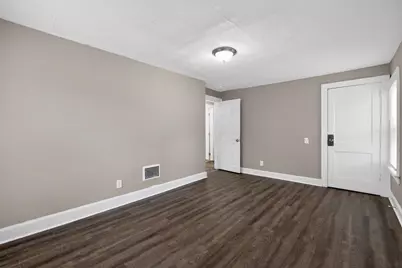 1389 Genessee Avenue, Columbus, OH 43211 - Photo 23