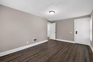 1389 Genessee Ave, Columbus, OH 43211 - Photo 23