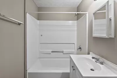 679 Dexter Avenue, Columbus, OH 43204 - Photo 27