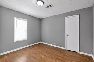 679 Dexter Ave, Columbus, OH 43204 - Photo 15