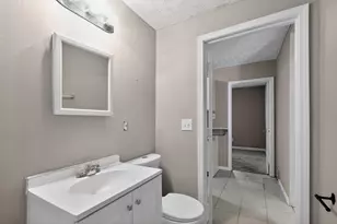 679 Dexter Ave, Columbus, OH 43204 - Photo 25
