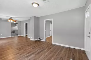 679 Dexter Ave, Columbus, OH 43204 - Photo 11