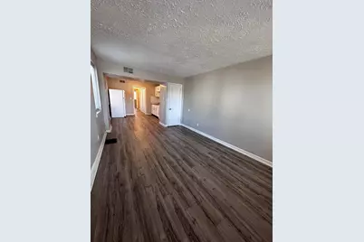 1056 Loretta Avenue, Columbus, OH 43211 - Photo 3
