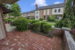 1681 St James Ct, Columbus, OH 43220 - Photo 41