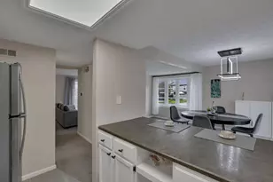 1681 St James Ct, Columbus, OH 43220 - Photo 15
