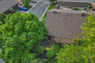 1727 Arlingate Dr N, Columbus, OH 43220 - Photo 53