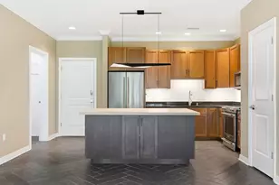 250 Daniel Burnham Square, Columbus, OH 43215 - Photo 5