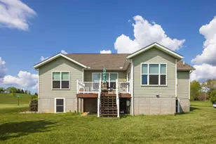 3028 Canterbury Ln, Albany, OH 45710 - Photo 7