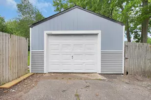1856 Lehner Rd, Columbus, OH 43224 - Photo 21