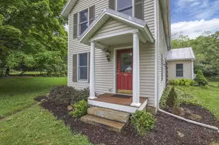 401 E Brooklyn St, Gambier, OH 43022 - Photo 3