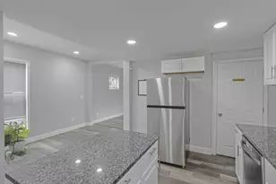 935 Ellsworth Ave, Columbus, OH 43206 - Photo 11