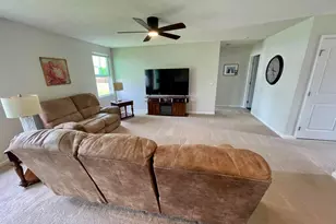 1958 Lake Crest Dr, Grove City, OH 43123 - Photo 5