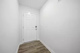 3057 Lamptonridge Dr, Columbus, OH 43232 - Photo 5