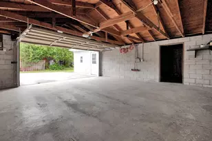 954 Clarendon Ave, Columbus, OH 43223 - Photo 23