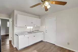 2535 Bulen Ave, Columbus, OH 43207 - Photo 9