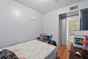 1057 S Hampton Rd, Columbus, OH 43227 - Photo 9