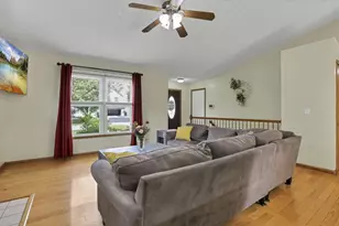 1338 Bluffton Ct, Columbus, OH 43228 - Photo 9