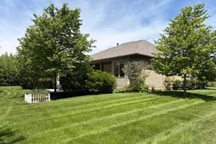4488 Menderes Dr, Powell, OH 43065 - Photo 3